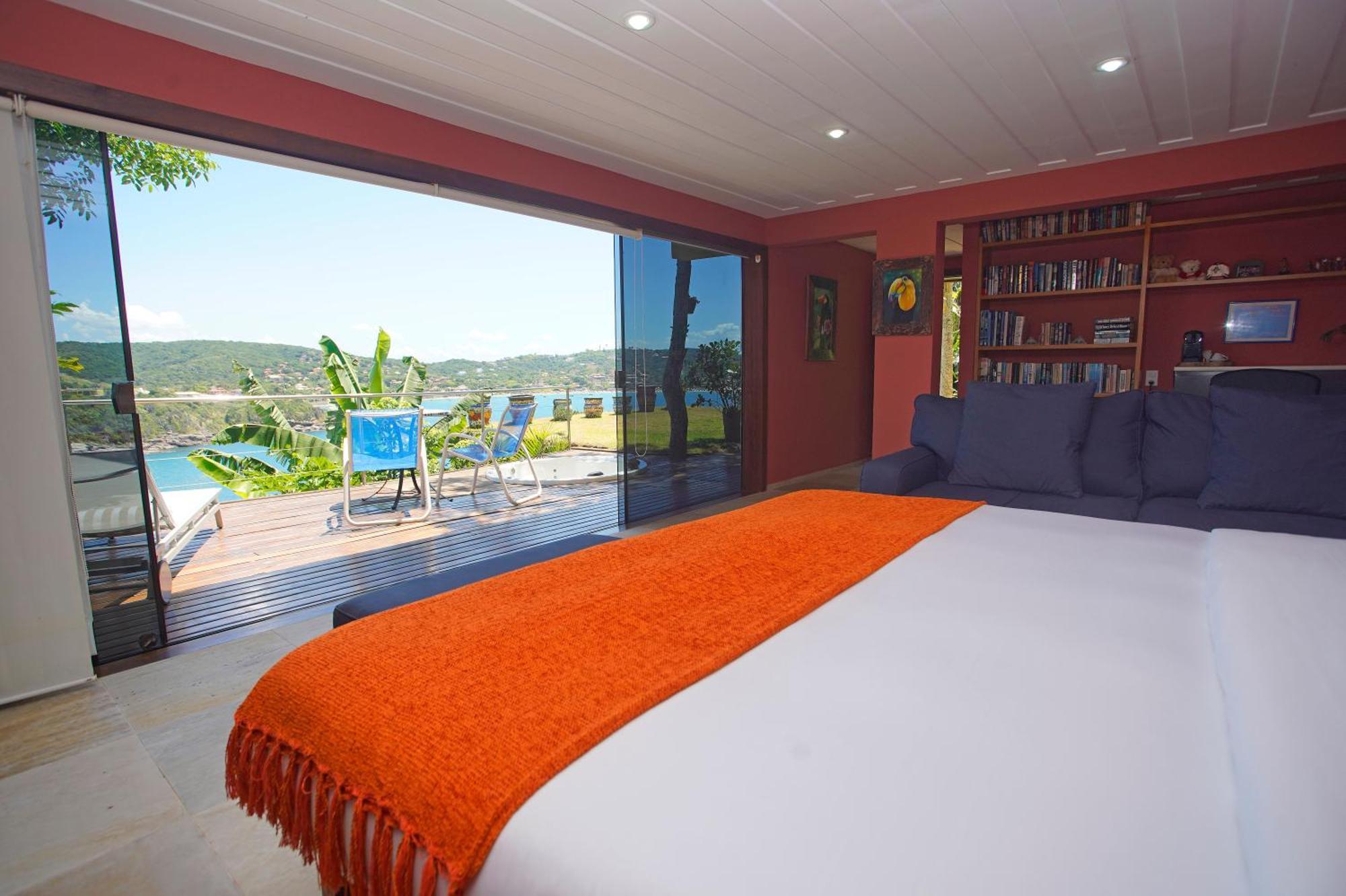 Cliffside Luxury Inn Hotel