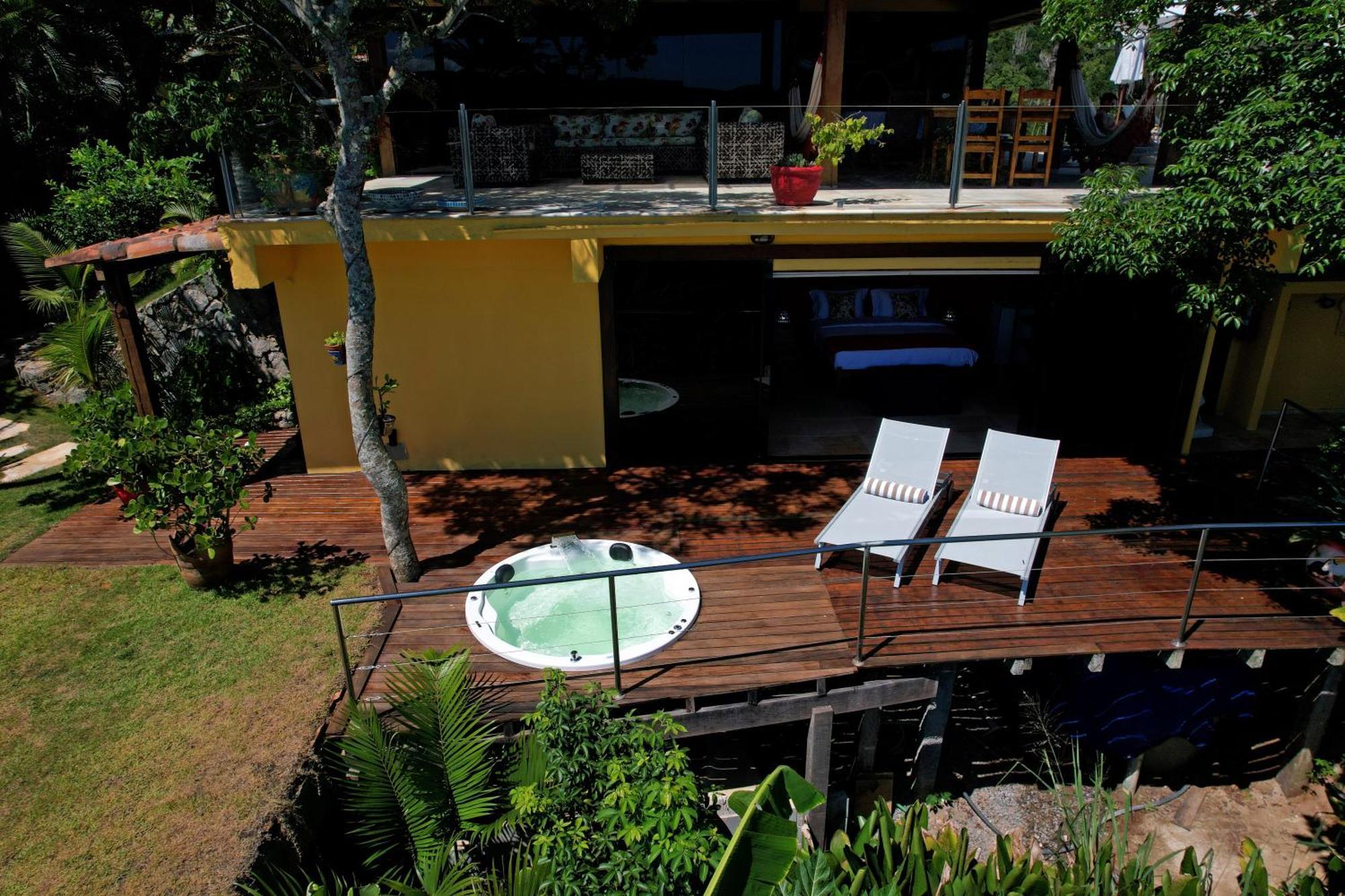 Cliffside Luxury Inn