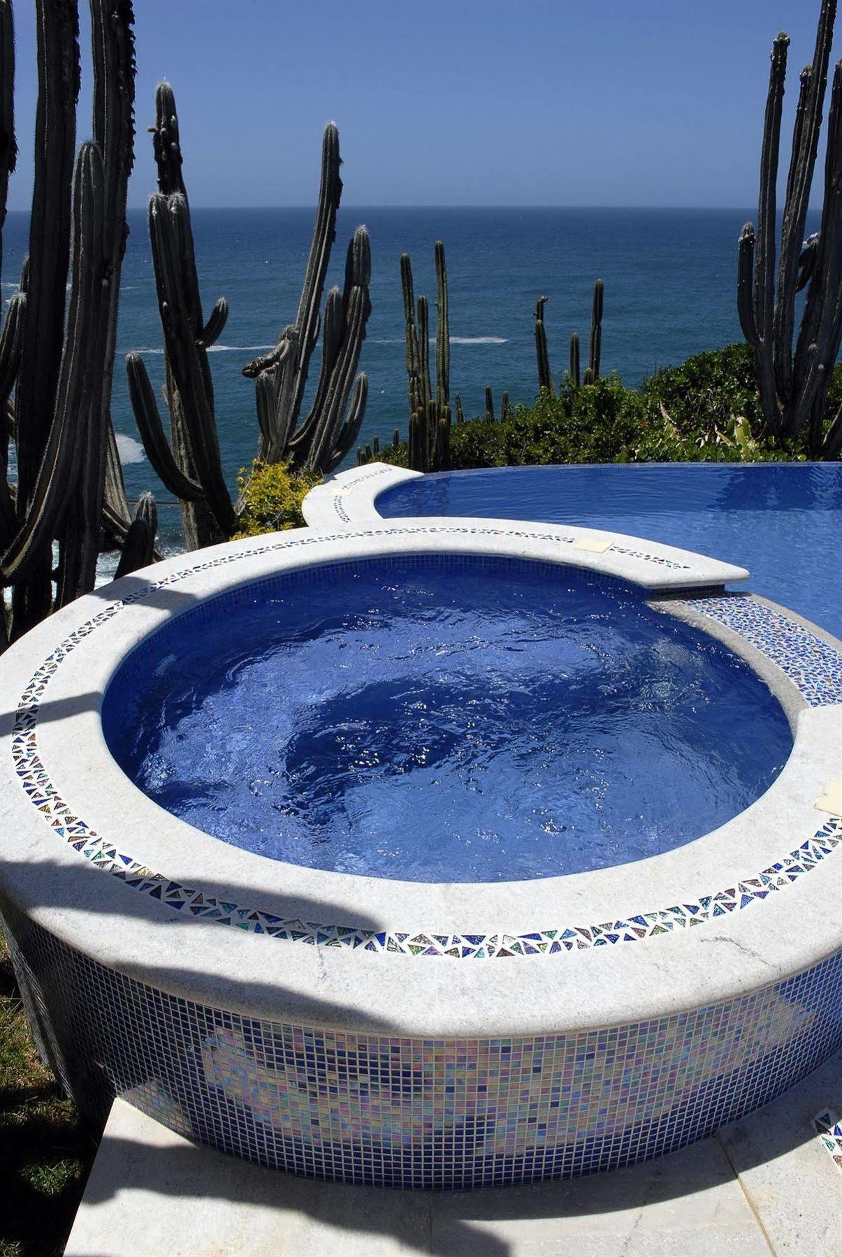Hotel Cliffside Luxury Inn Armacao dos Buzios